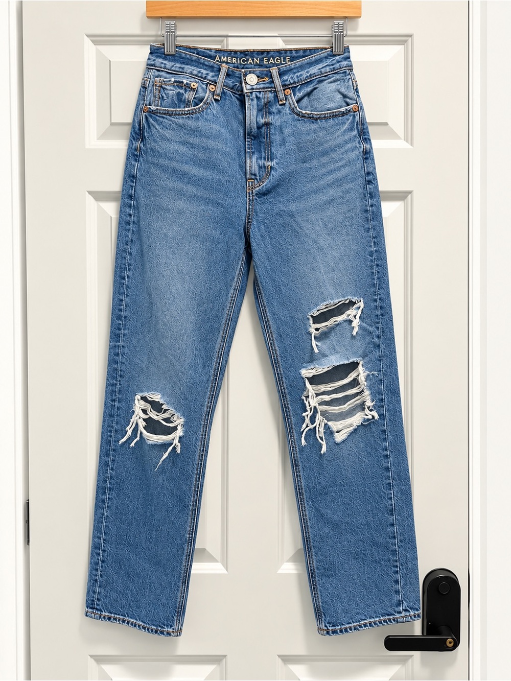 NWT American Eagle 90s Boyfriend High Rise Distressed Jeans Size 0 Regular